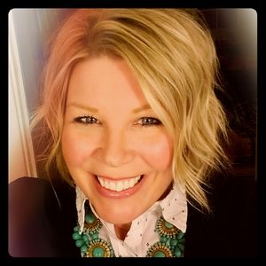 Meet your Posher, Traci